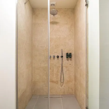 Whome A Rare Find In Lisbon's Prime Location! Apartman