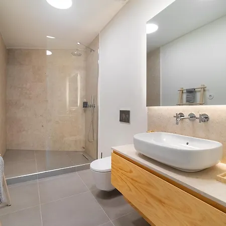 Apartman Whome A Rare Find In Lisbon's Prime Location! *