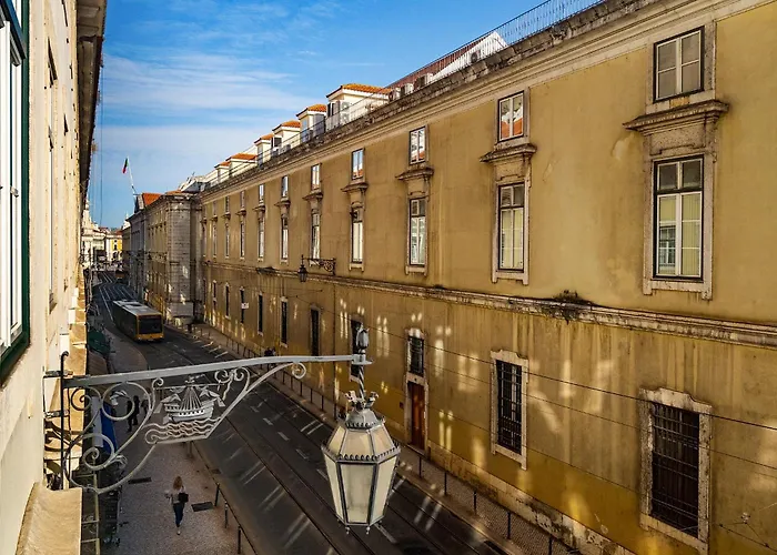 Appartamento Whome A Rare Find In Lisbon's Prime Location!
